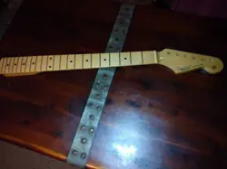 FENDER AMERICAN STRATOCASTER ELECTRIC GUITAR MADE IN USA