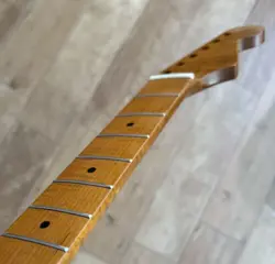 STAINLESS FRET STRAT