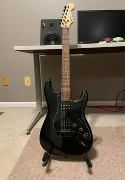 FENDER SQUIER GUITAR