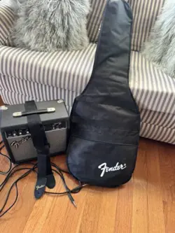 FENDER FRONTMAN AMPLIFIER