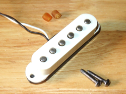 FENDER WHITE SINGLE COIL STANDARD STRATOCASTER NECK PICKUP