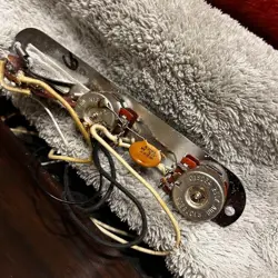 MUSICAL INSTRUMENTS ELECTRIC