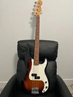 FENDER PLAYER PRECISION BASS GUITAR - 3-COLOR SUNBURST