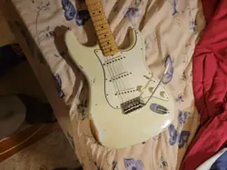 RELICED 1968 STRATOCASTER