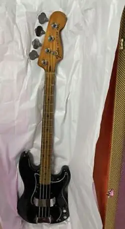 FENDER PRECISION BASS / ELECTRIC BASS GUITAR W/ ORIGINAL HC MADE IN 1979 USA