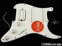 PICKGUARD STRATOCASTER PREWIRED.