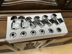 GENUINE FENDER AMERICAN STANDARD 2 PIN TUNERS FOR STRAT/TELE CHROME