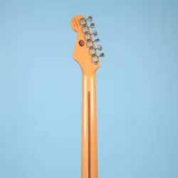 STRATOCASTER 62'