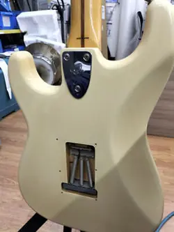 FENDER JAPAN ST72-65 ELECTRIC GUITAR