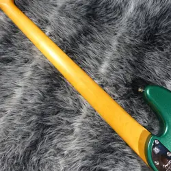 FENDER AMERICAN ULTRA JAZZ BASS EBONY FINGERBOARD MYSTIC PINE GREEN