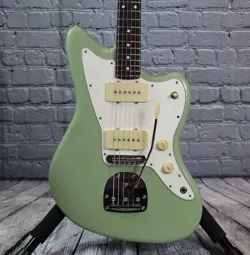 JAZZMASTER IN