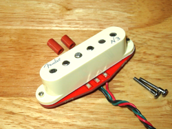 FENDER 2013 USA AGED WHITE N3 NOISELESS STRATOCASTER BRIDGE PICKUP