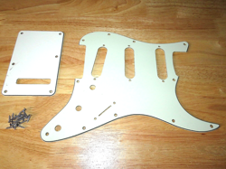 FENDER 2013 USA MINT GREEN 3 PLY STRATOCASTER PICKGUARD & WHITE TREMOLO COVER
