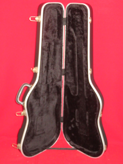 BLACK STRATOCASTER OR