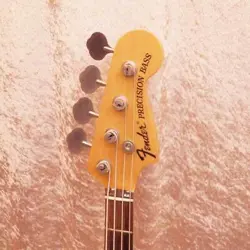 FENDER CLASSIC 70S PRECISION BASS