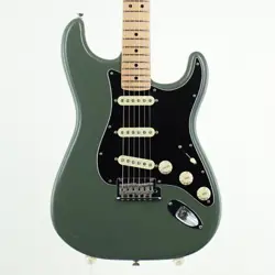 FENDER AMERICAN PROFESSIONAL STRATOCASTER ANTIQUE OLIVE