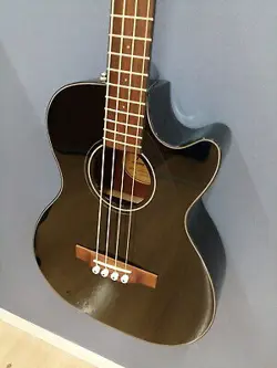 FENDER CB-60SCE BLK WN ACOUSTIC BASS USED SPRUCE BODY MAHOGANY NECK W/SOFT CASE