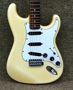 FENDER JAPAN ST72-55 ELECTRIC GUITAR-03