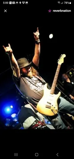 66 STRATOCASTER DELUXE