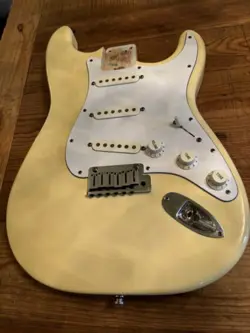 LOADED VINTAGE WHITE