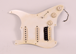 VINTAGE FENDER CUSTOM SHOP 1957 '57 STRATOCASTER HSS LOADED PICKGUARD PICKUPS