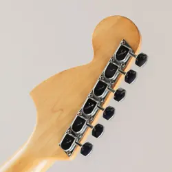 FENDER 1981 STRATOCASTER INTERNATIONAL COLOR SERIES ARCTIC WHITE