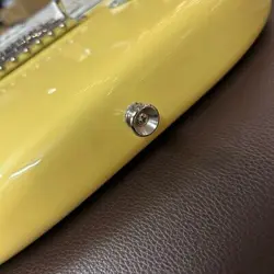 STRATOCASTER HSS BUTTERCREAM