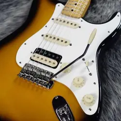 FENDER JV MODIFIED 50S STRATOCASTER HSS 2-COLOR SUNBURST, USED