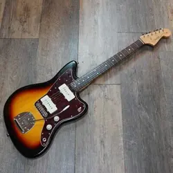 FENDER MADE IN JAPAN TRADITIONAL II '60S JAZZMASTER 3-TONE SUNBURST, USED