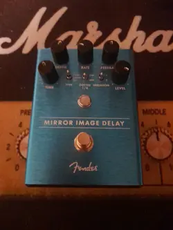 GENUINE FENDER MIRROR IMAGE DELAY ELECTRIC GUITAR EFFECTS STOMP-BOX PEDAL