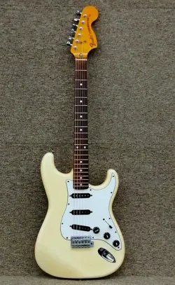 FENDER JAPAN STRATOCASTER ST72-55 ELECTRIC GUITAR 1980'S MADE IN JAPAN