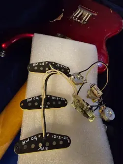 2022 FENDER CUSTOM SHOP WILDWOOD 10 57' STRATOCASTER HANDWOUND PICKUPS WIRED-