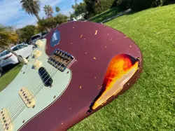 RELIC STRATOCASTER BURGUNDY