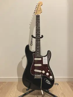 FENDER STRATOCASTER HYBRID II / ELECTRIC GUITAR / MADE IN JAPAN