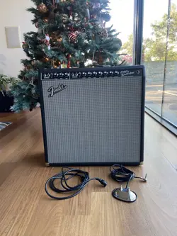 FENDER REISSUE '65 SUPER REVERB - MINT!