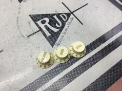 USA STRATOCASTER CREAM