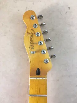 VINTAGE FENDER LEFTY