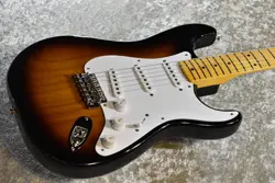 FENDER 70TH ANNIVERSARY AMERICAN VINTAGE II 1954 STRATOCASTER SUNBURST