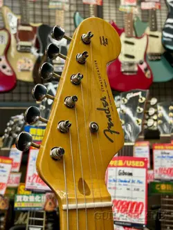 FENDER 70TH ANNIVERSARY AMERICAN VINTAGE II 1954 STRATOCASTER SUNBURST USED