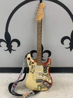 FENDER STRATOCASTER JIMI HENDRIX MONTEREY ARTIST SERIES (PD2092120)