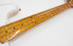 SQUIER BY FENDER CLASSIC VIBE '50S PRECISION BASS MAPLE FINGERBOARD WHITE BLONDE
