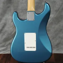 FENDER MIJ TRADITIONAL 60S STRATOCASTER ROSEWOOD FINGERBOARD LAKE PLACID BLUE