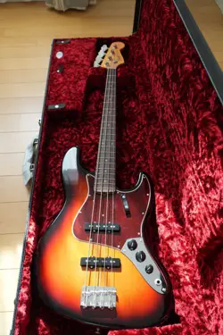 FENDER AMERICAN ORIGINAL '60S JAZZ BASS