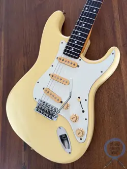 FENDER STRATOCASTER, AGED VINTAGE WHITE, 1987