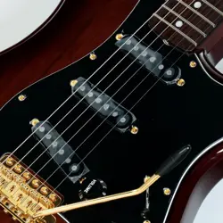 FENDER MIJ TRADITIONAL 60S STRATOCASTER WALNUT TOP GOLD HARDWARE