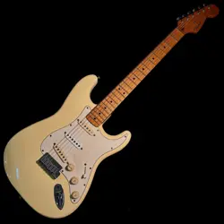 FENDER YNGWIE MALMSTEEN