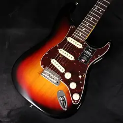 FENDER: AMERICAN PRO II ST ROSEWOOD FINGERBOARD 3-COLOR SUNBURST