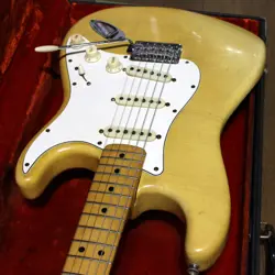 STRATOCASTER BLONDE WHITE