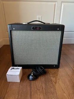 FENDER BLUES JUNIOR IV 15-WATT 1X12