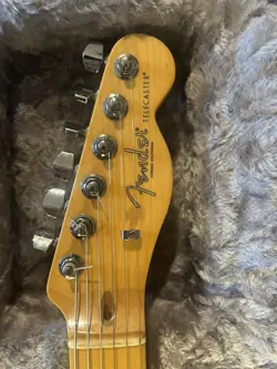 FB GUITAR BUTTERSCOTCH
